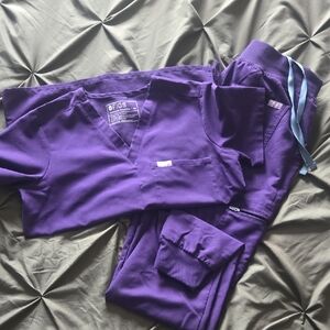 Figs XS Purple Jam Scrub Set